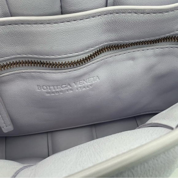 BOTTEGA VENETA Cassette Padded Leather Crossbody Bag ❤️ - Picture 9 of 11